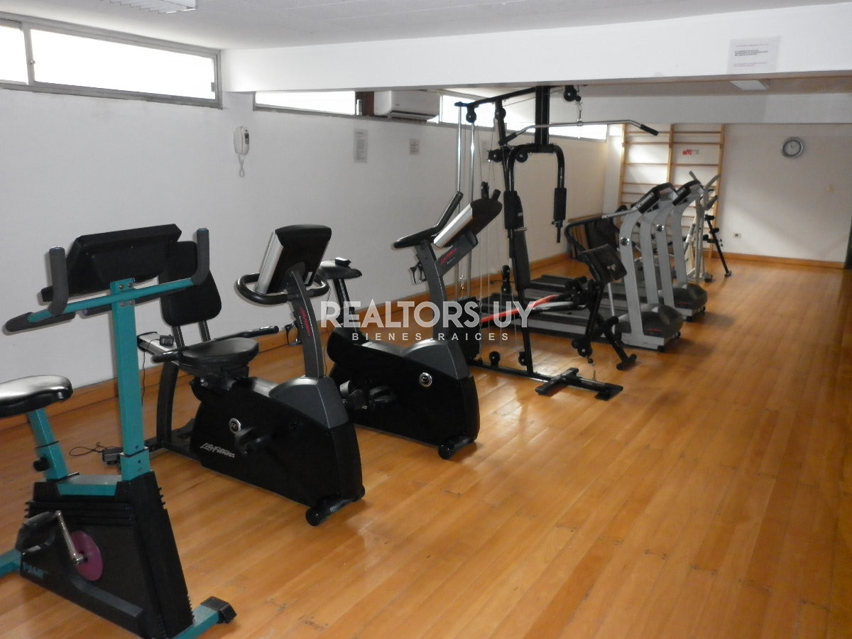 Apartamento ID.124 - Apartamento en venta de 3 d y dep en Punta del Este