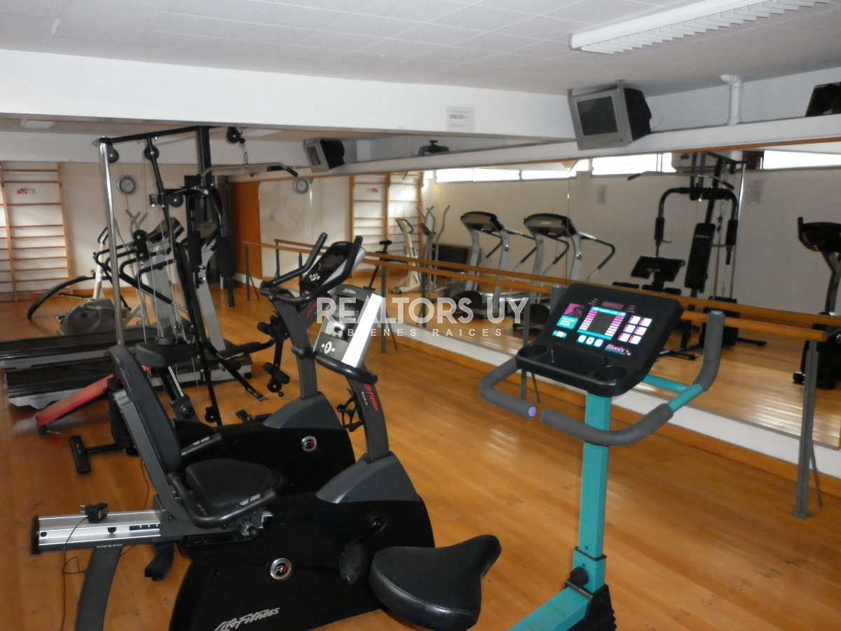 Apartamento ID.124 - Apartamento en venta de 3 d y dep en Punta del Este