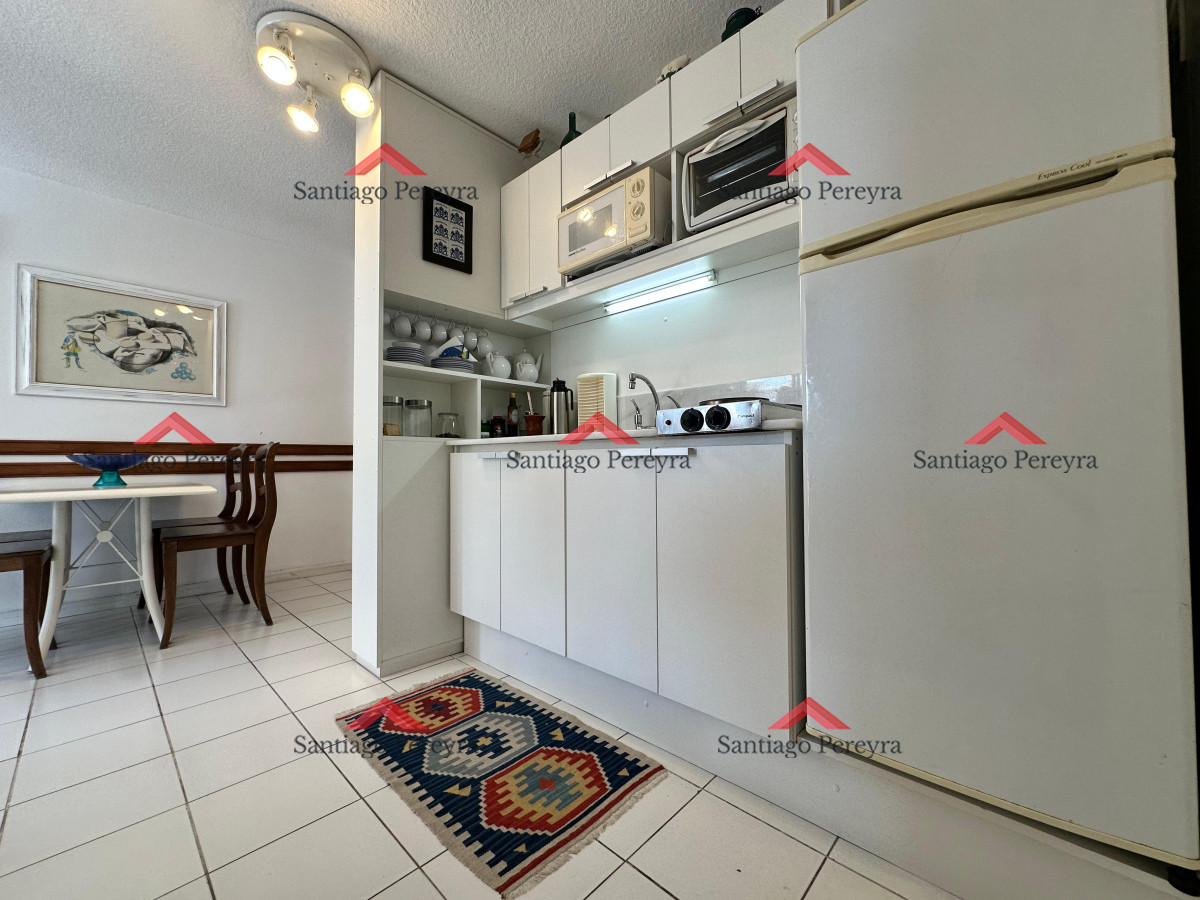 Apartamento ID.16324 - Apartamento de dos dormitorios en venta en Punta del Este.-