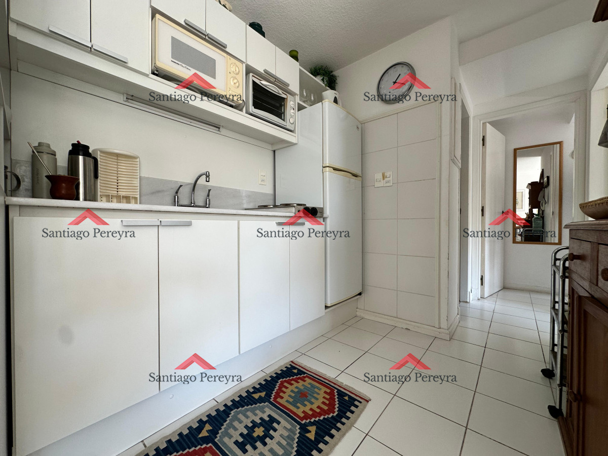 Apartamento ID.16324 - Apartamento de dos dormitorios en venta en Punta del Este.-