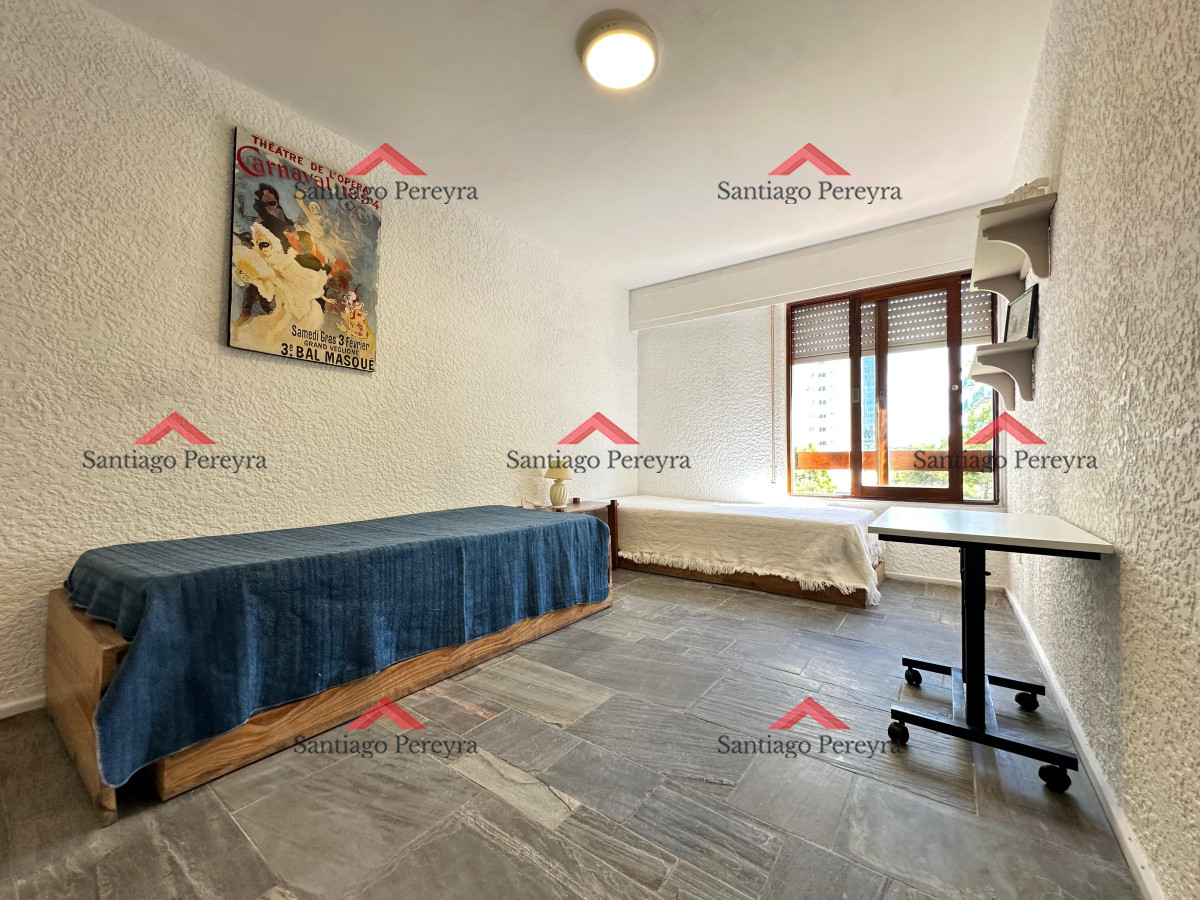 Apartamento ID.16046 - venta de apartamento de dos dormitorios Punta del Este