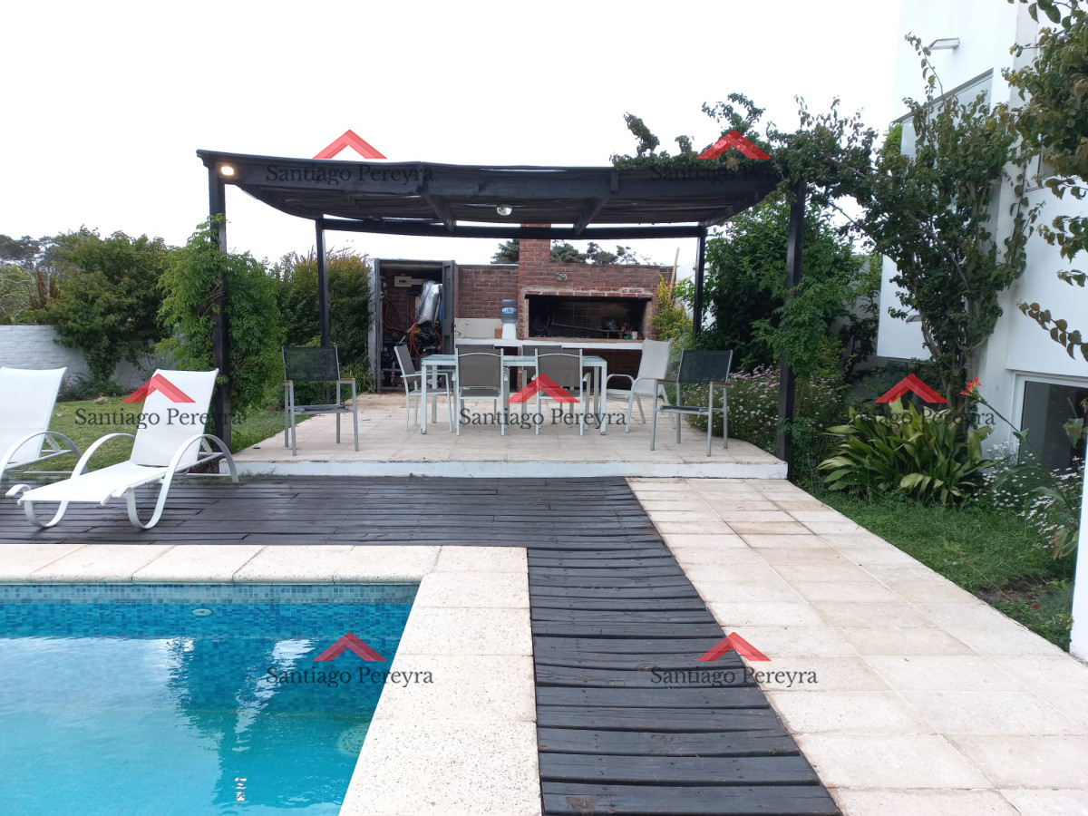 Apartamento ID.16325 - Apartamento en Venta, 2 dormitorios, Punta del Este.