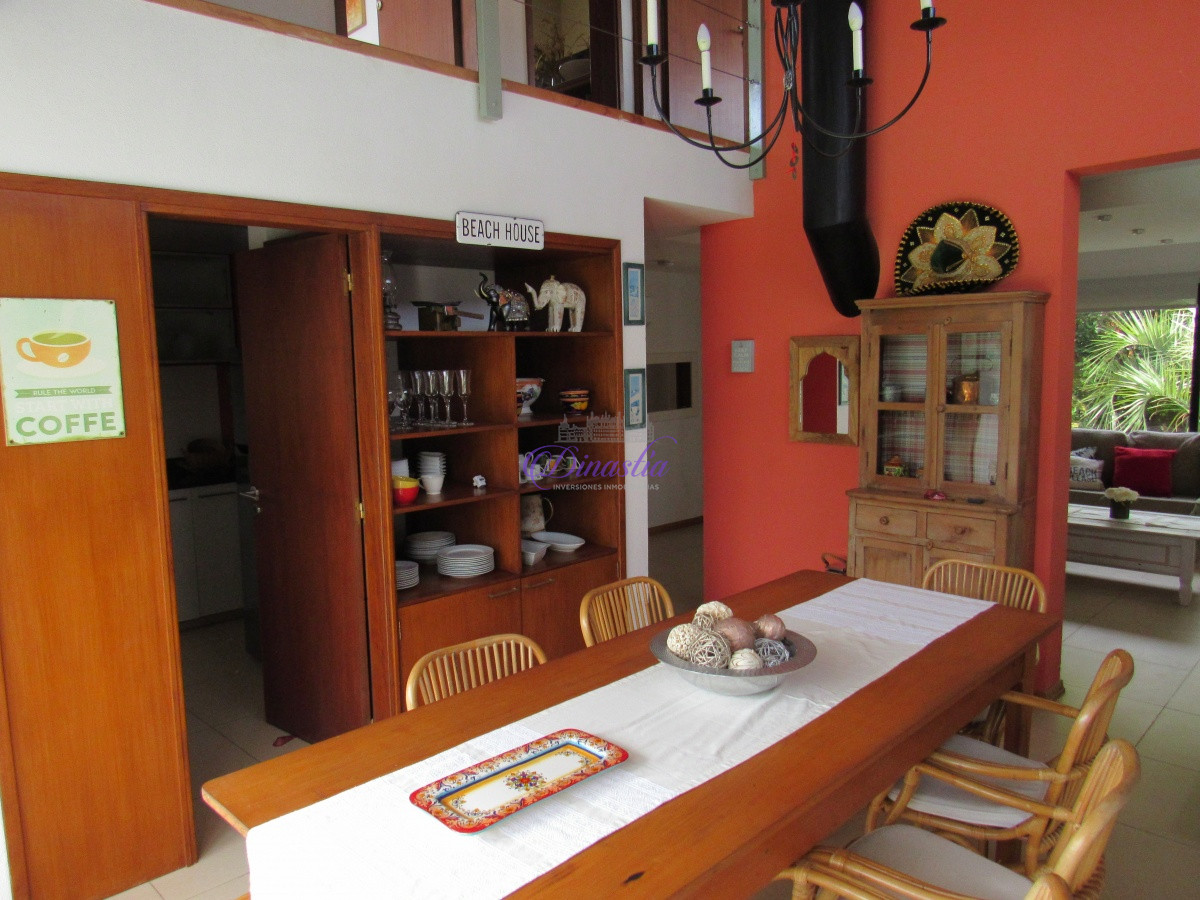 Casa ID.347 - Casa en venta de 3 dormitorios en Balneario Buenos Aires