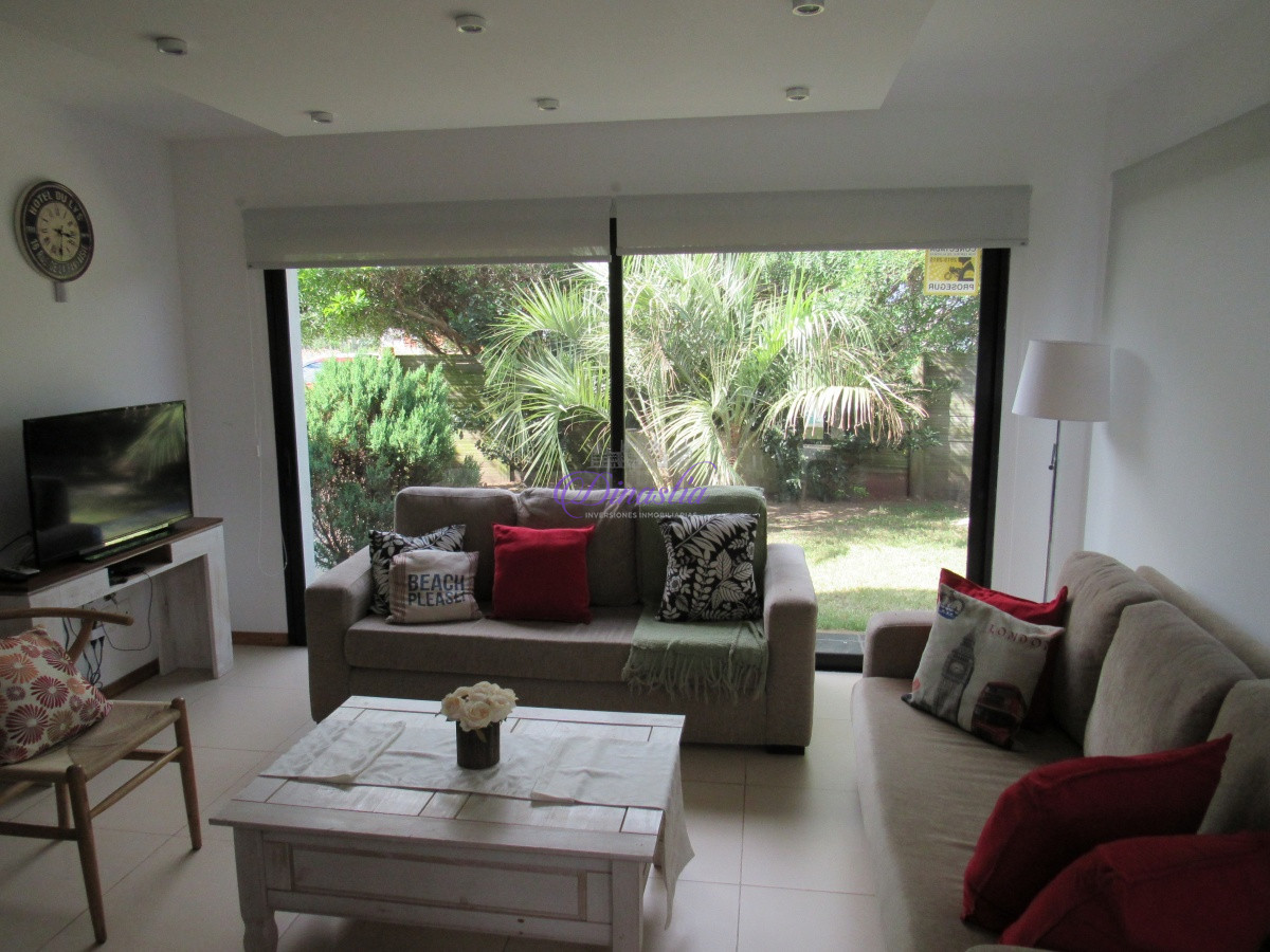 Casa ID.347 - Casa en venta de 3 dormitorios en Balneario Buenos Aires