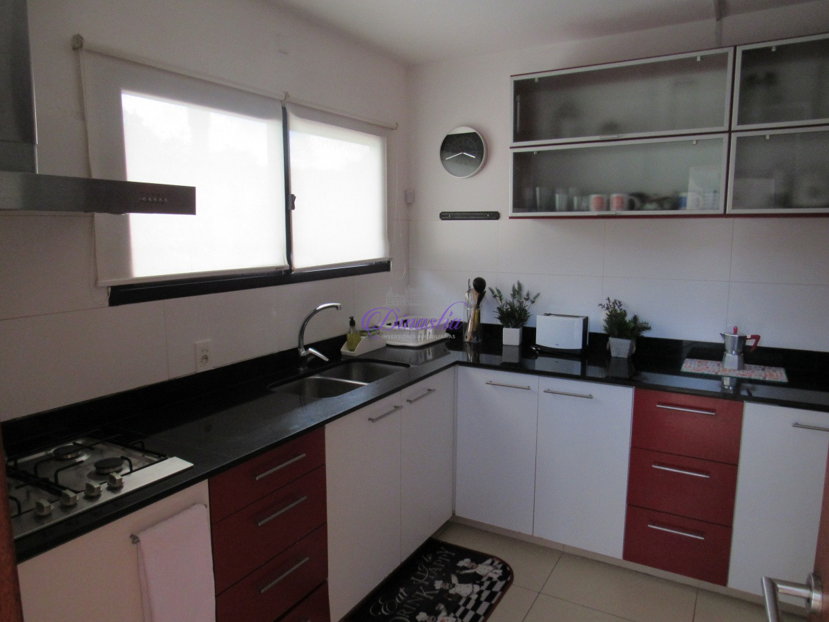 Casa ID.347 - Casa en venta de 3 dormitorios en Balneario Buenos Aires
