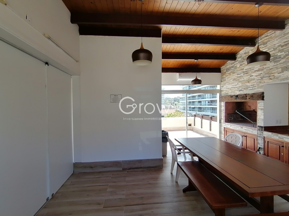 Apartamento ID.4092 - Alquiler y venta de apartamento de dos dormitorios en Punta del Este