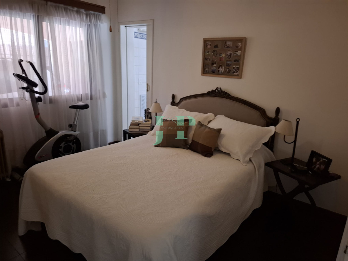 Casa ID.677 - Casa en venta playa mansa, en impecable estado