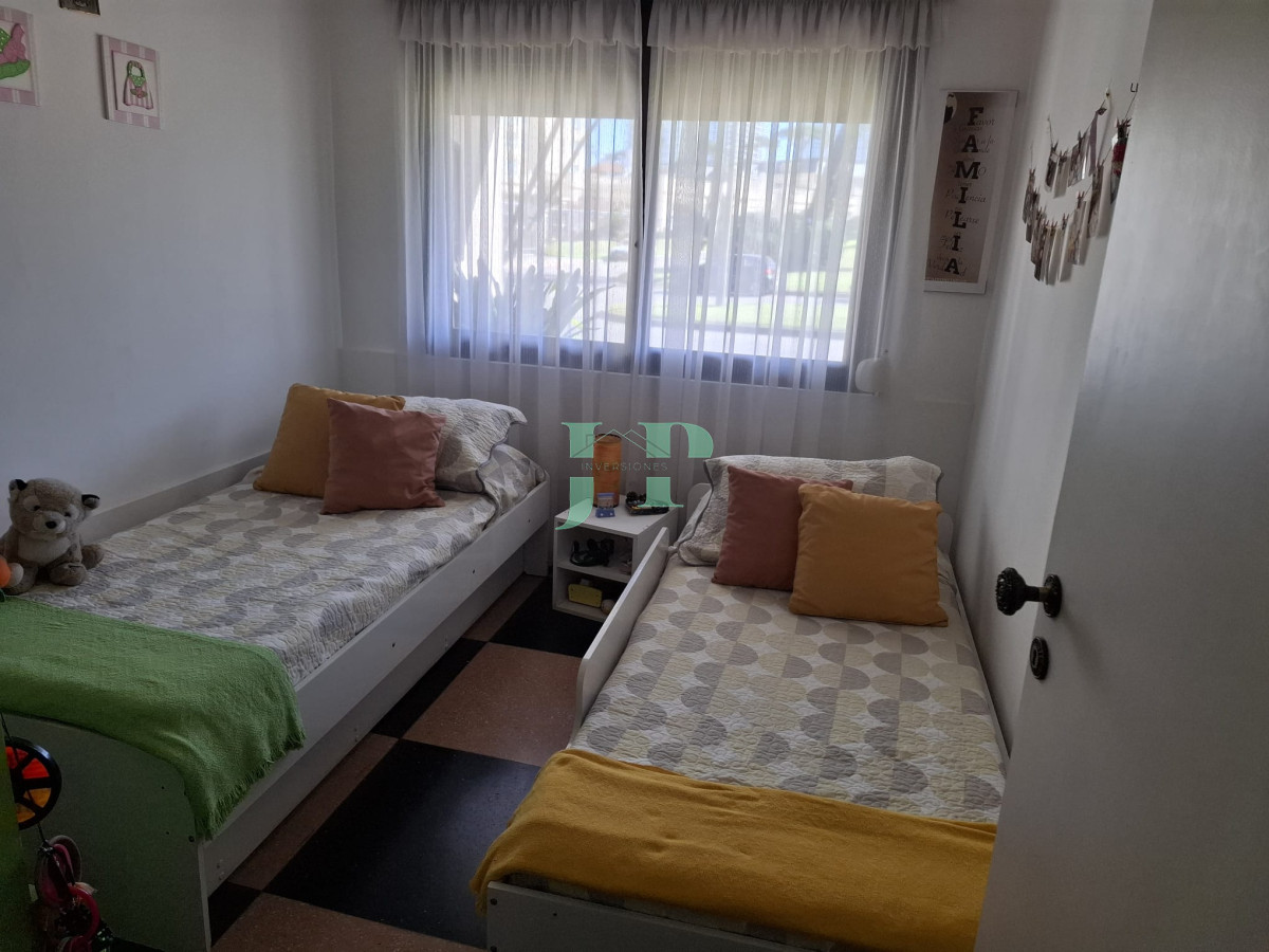 Casa ID.677 - Casa en venta playa mansa, en impecable estado