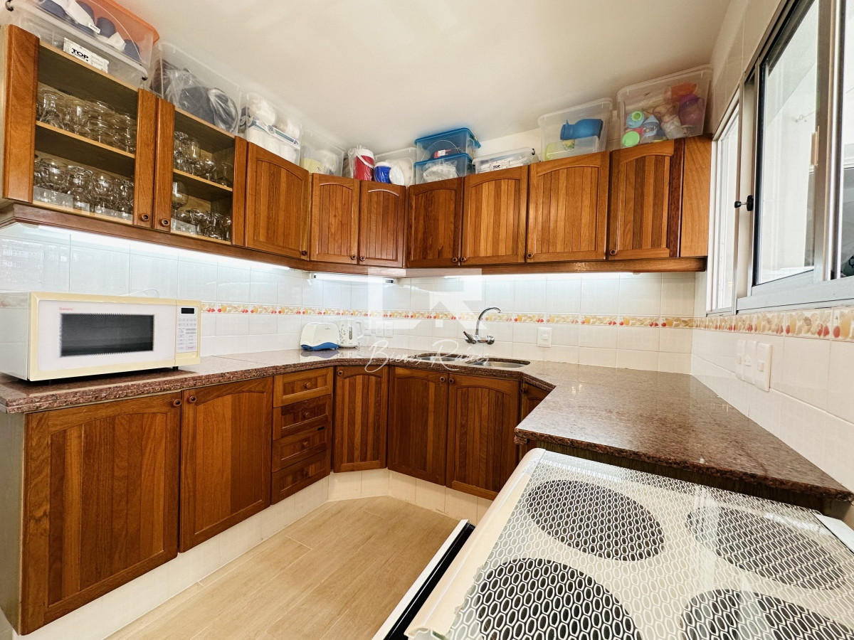 Apartamento ID.221 - Venta de apartamento de 4 dormitorios en Punta de Este