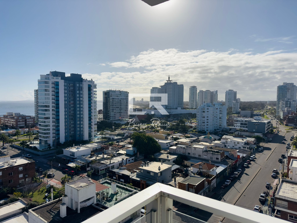 Apartamento ID.614 - Apto en venta de 2 dormitorios, 2 baños, Punta del este. 