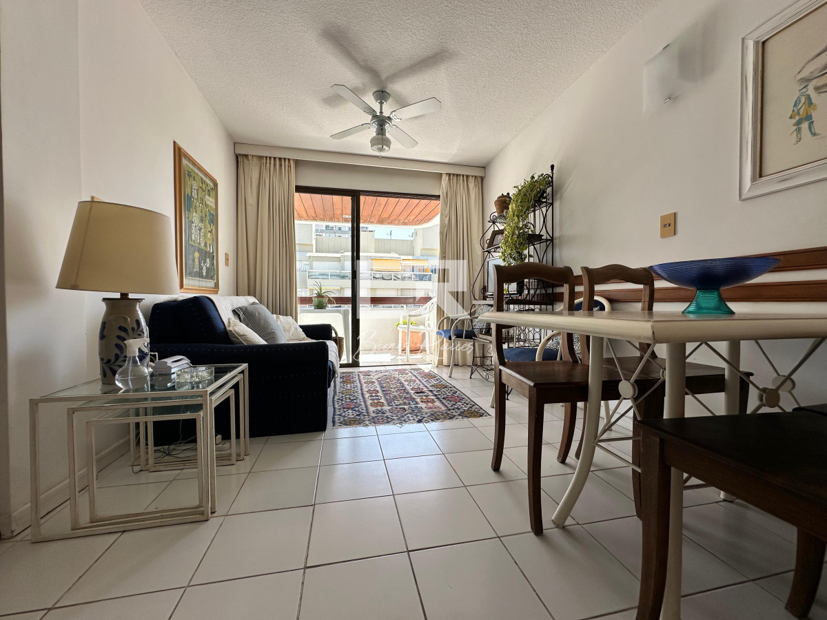 Apartamento ID.849 - Apartamento de dos dormitorios en venta en Punta del Este.-