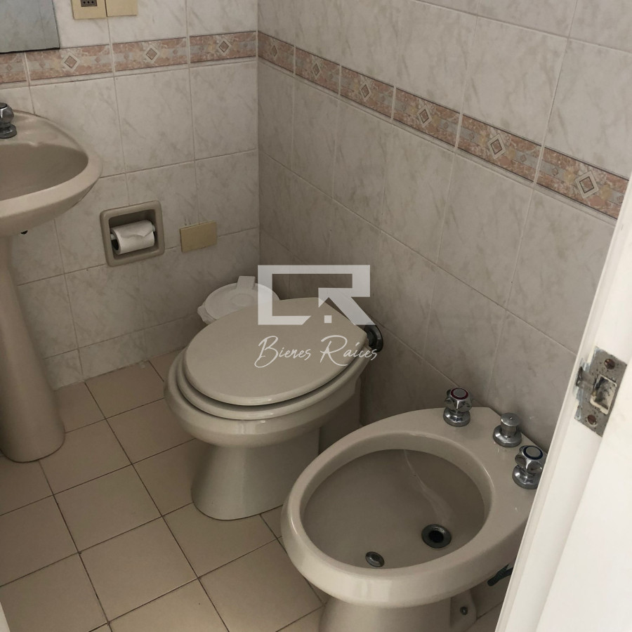 Apartamento ID.705 - Venta de apartamento de 3 dormitorios en Punta del Este
