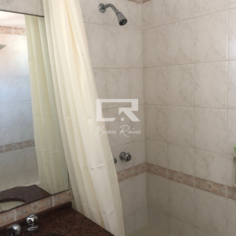 Apartamento ID.705 - Venta de apartamento de 3 dormitorios en Punta del Este