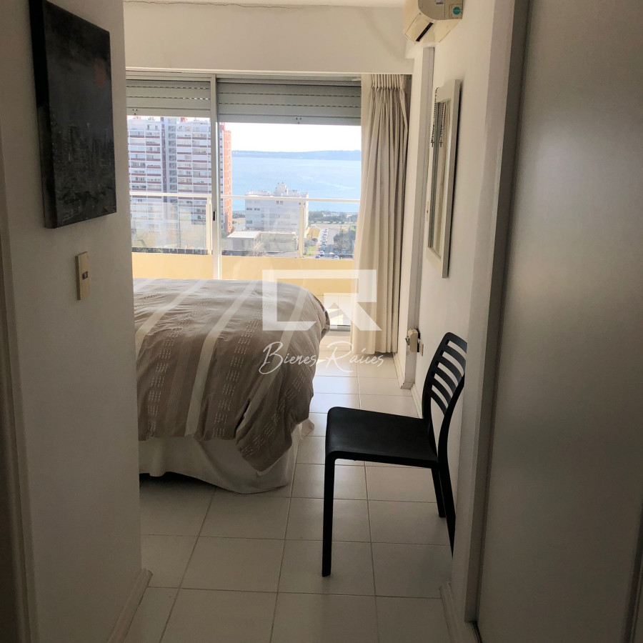 Apartamento ID.705 - Venta de apartamento de 3 dormitorios en Punta del Este