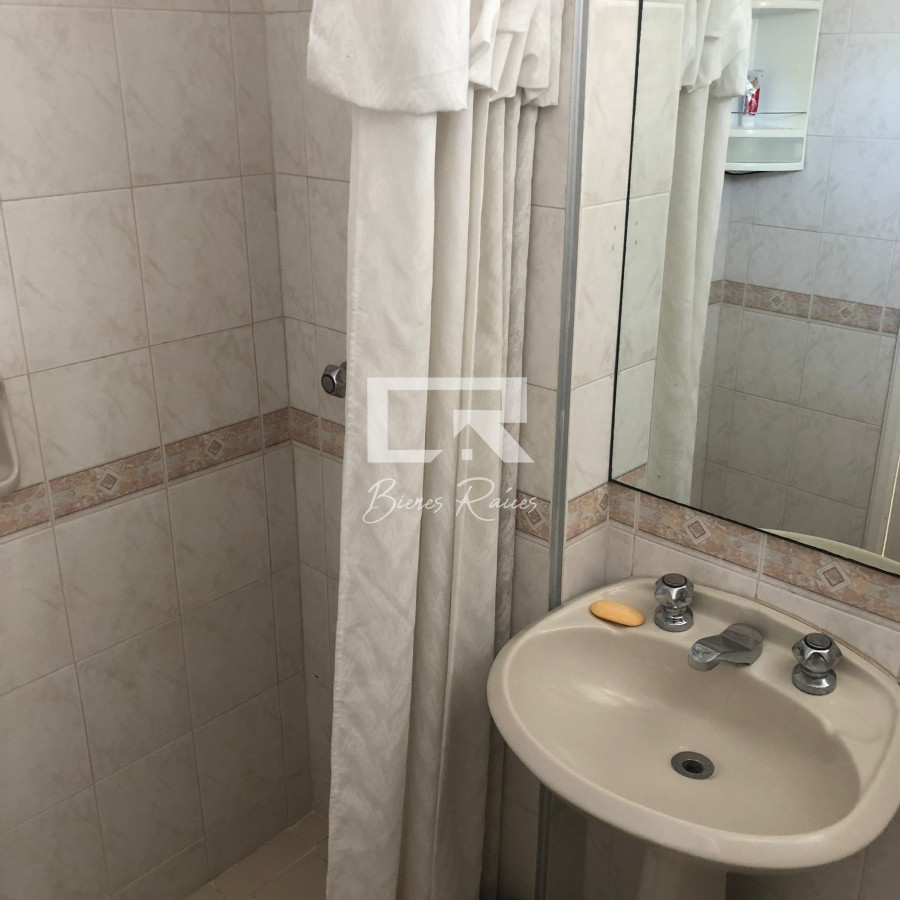 Apartamento ID.705 - Venta de apartamento de 3 dormitorios en Punta del Este