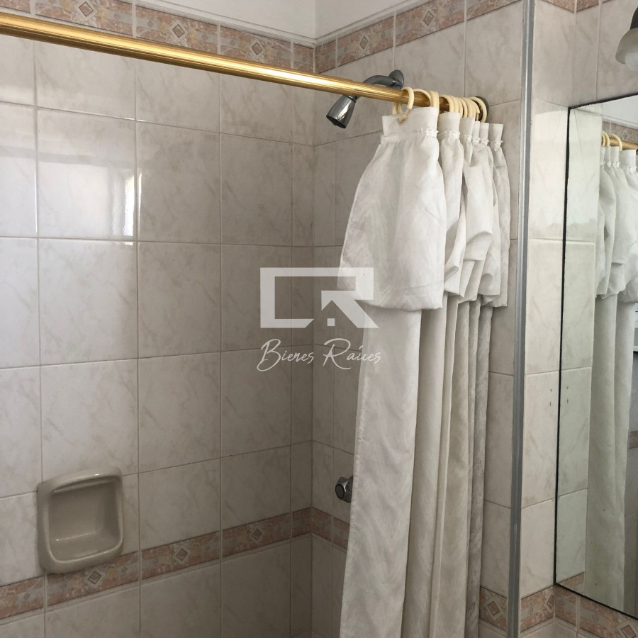 Apartamento ID.705 - Venta de apartamento de 3 dormitorios en Punta del Este