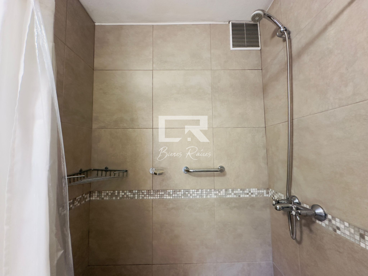 Apartamento ID.609 - Apartamento en venta, 2 dormitorios, primera linea de la brava.
