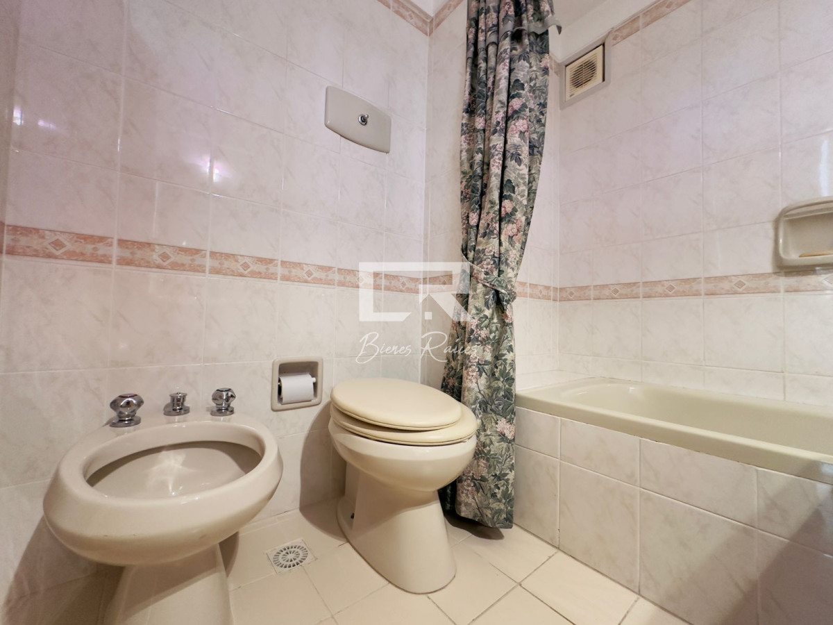 Apartamento ID.614 - Apto en venta de 2 dormitorios, 2 baños, Punta del este. 
