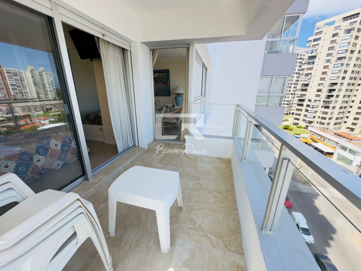 Apartamento ID.704 - Apartamento en VENTA y alquiler, 3 dormitorios, 2 baños, reciclado.