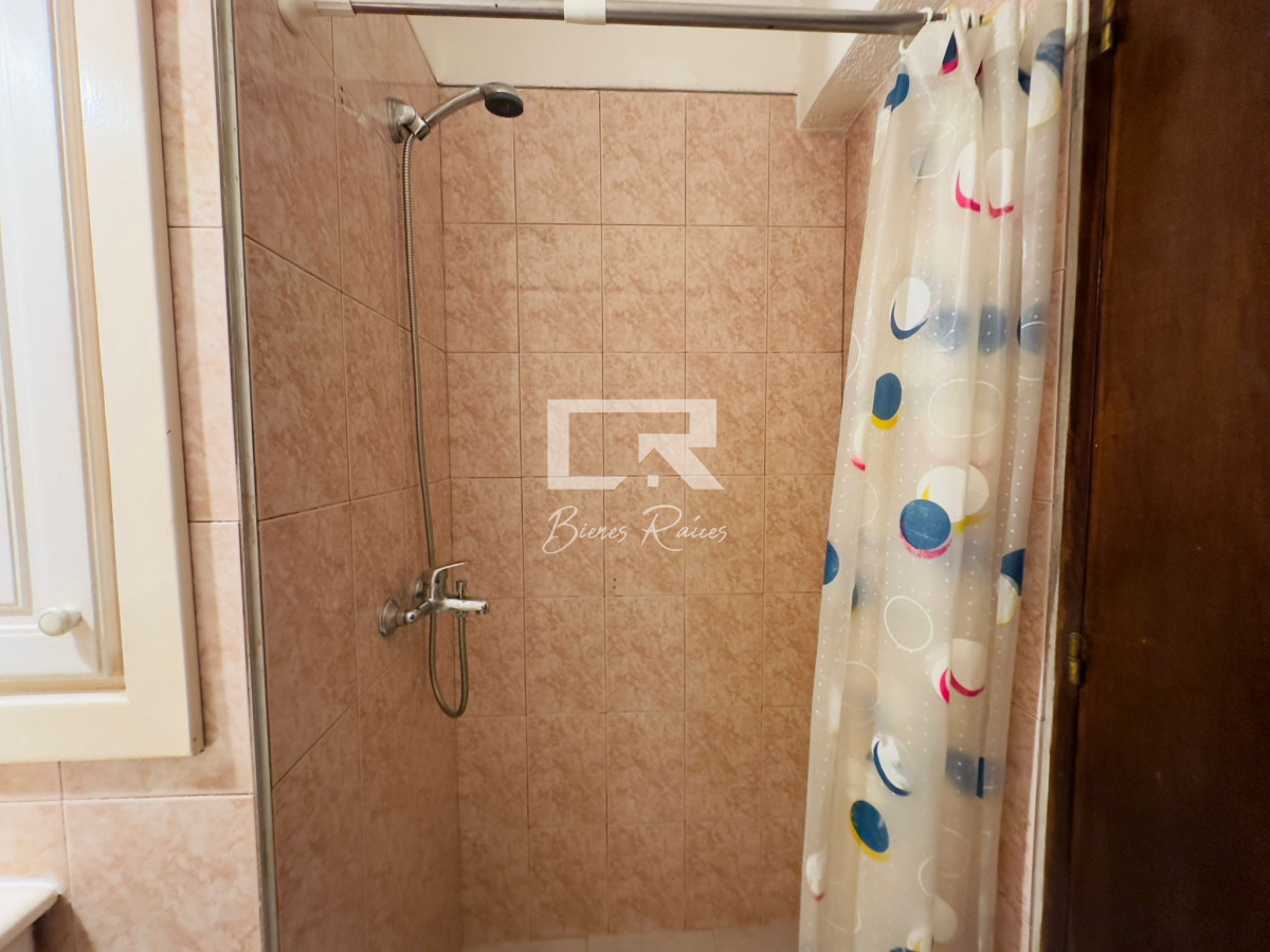 Apartamento ID.641 - Venta de apartamento y Alquiler Anual, Excelente ubicación, 1 dormitorio, garage.