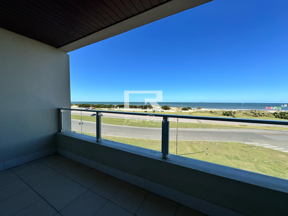 Apartamento ID.848 - Apartamento de 2 dormitorios en alquiler y venta en Punta del Este