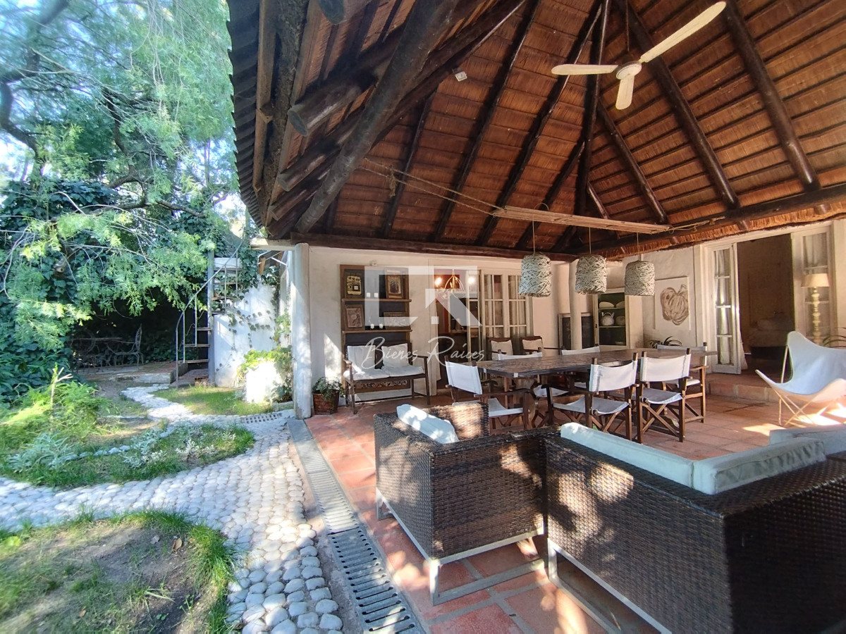 Casa ID.870 - Casa en alquiler con piscina en Pinares