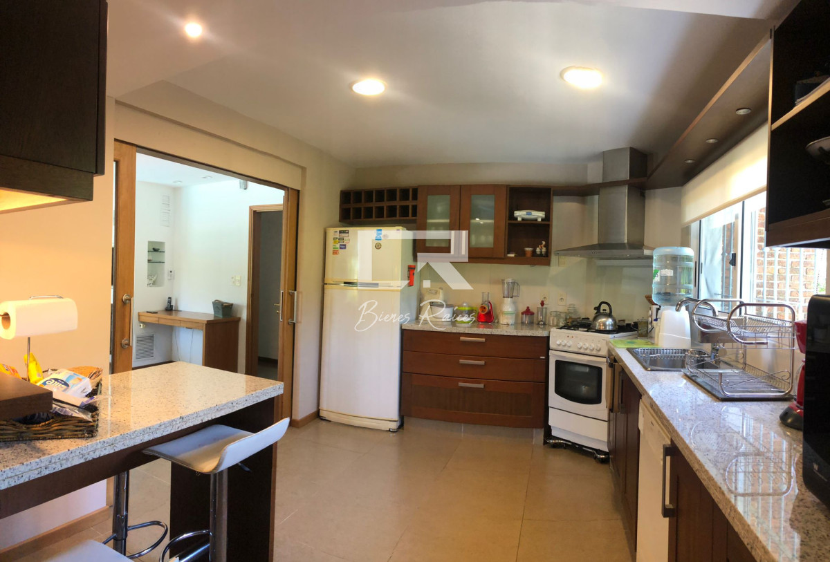 Casa ID.468 - Alquiler de casa de 3 dormitorios en Punta del Este