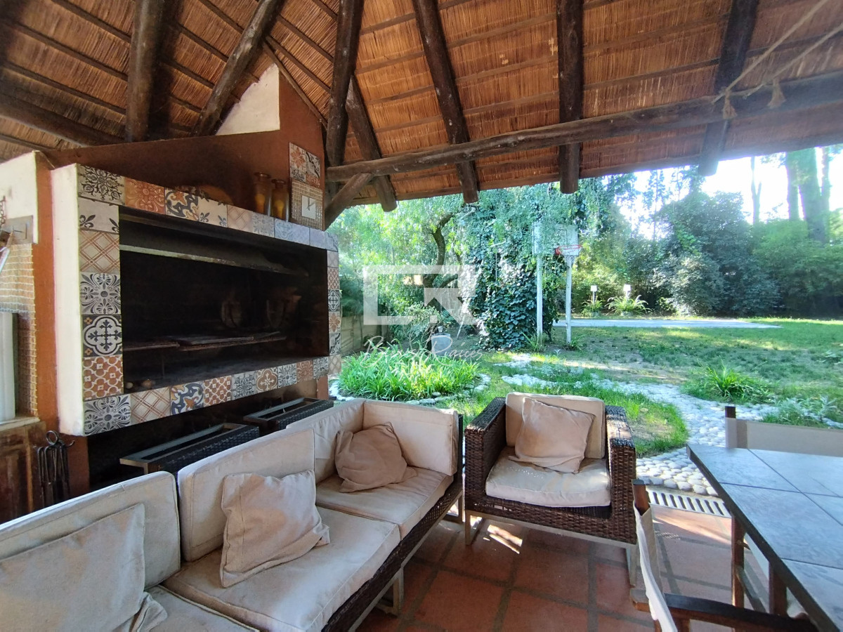 Casa ID.870 - Casa en alquiler con piscina en Pinares