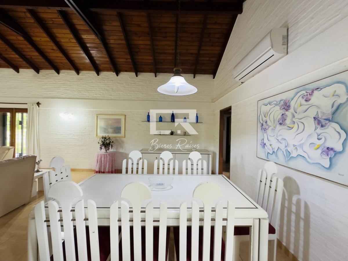 Casa ID.469 - Alquiler y venta de casa de 3 dormitorios en Punta del Este