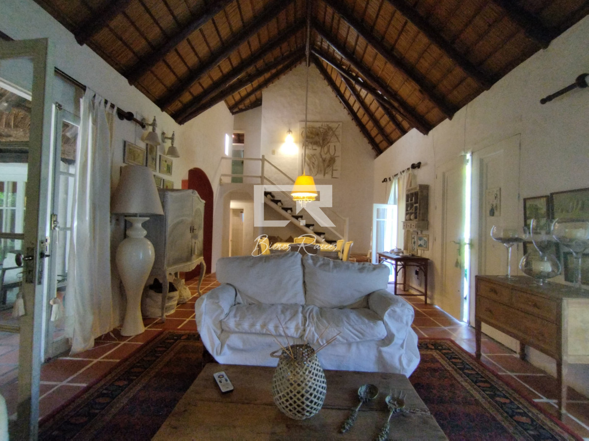 Casa ID.870 - Casa en alquiler con piscina en Pinares