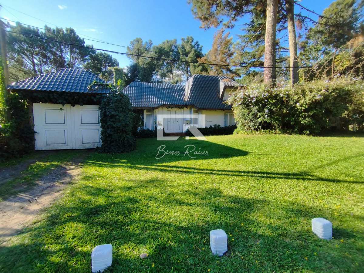 Casa ID.870 - Casa en alquiler con piscina en Pinares