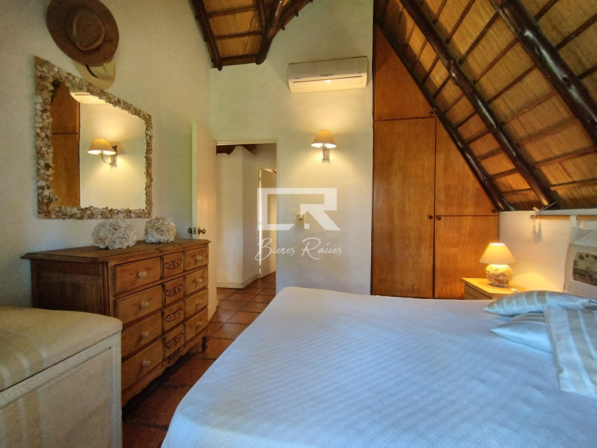Casa ID.870 - Casa en alquiler con piscina en Pinares