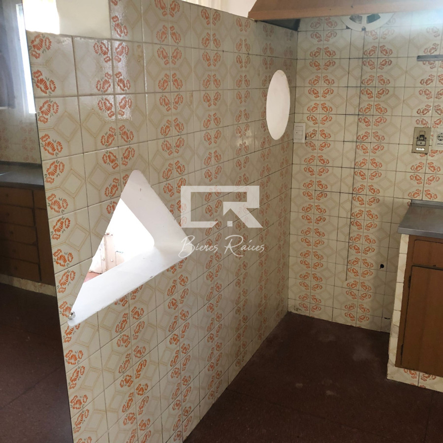 Casa ID.300 - Venta, Oportunidad para inversión, Maldonado, centro