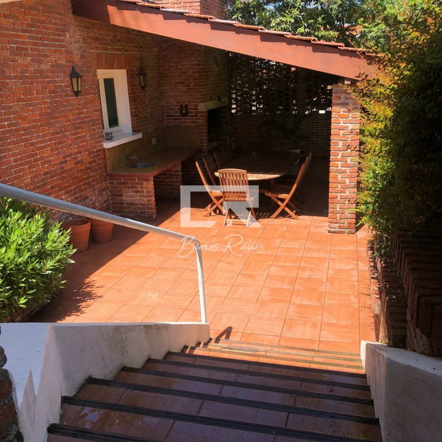 Casa ID.468 - Alquiler de casa de 3 dormitorios en Punta del Este