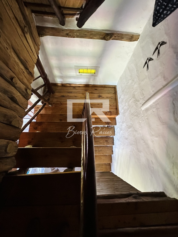 Casa ID.472 - Alquiler de casa de 3 dormitorios y dependencia de servicio en Punta del Este
