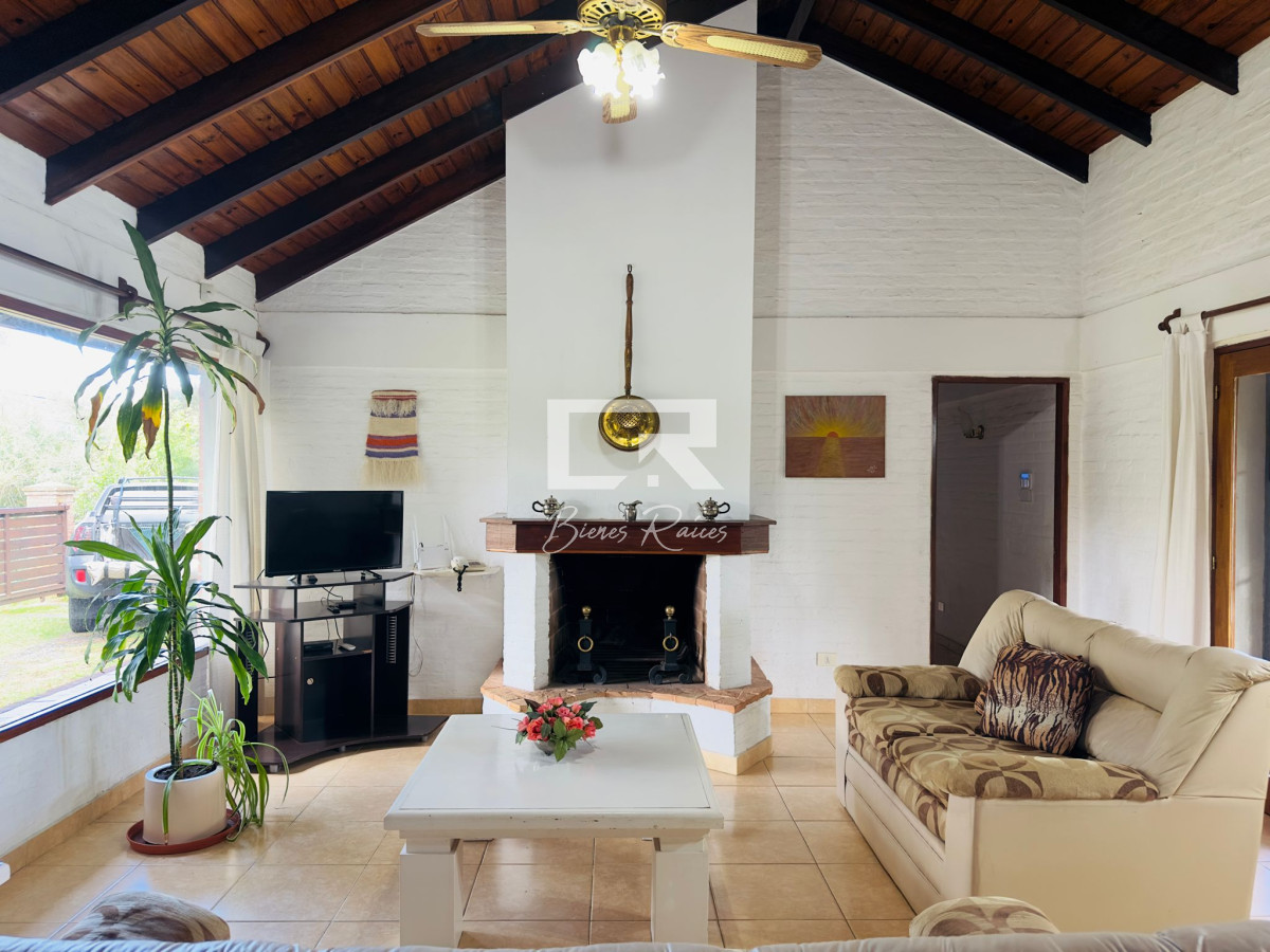 Casa ID.469 - Alquiler y venta de casa de 3 dormitorios en Punta del Este