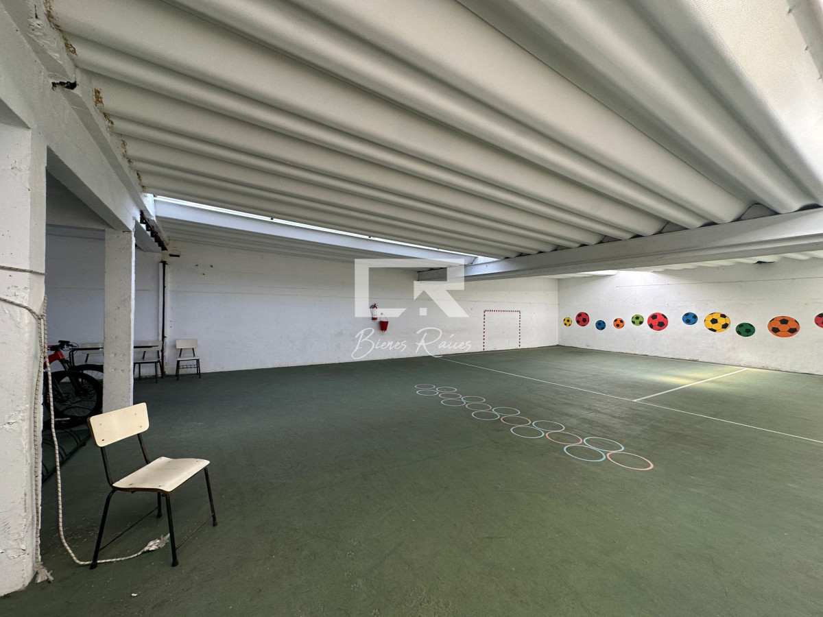 Local Comercial ID.574 - venta de Local en el centro de Maldonado