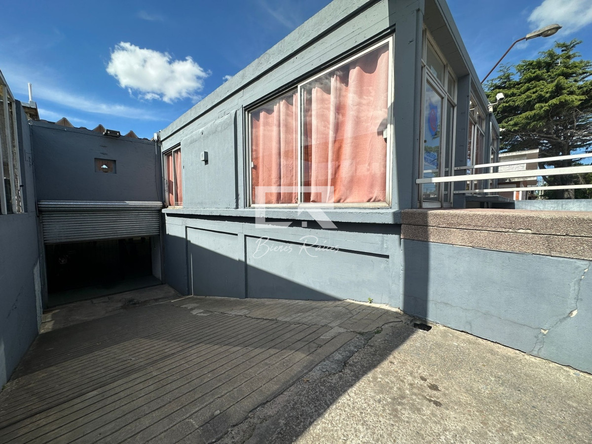 Local Comercial ID.574 - venta de Local en el centro de Maldonado