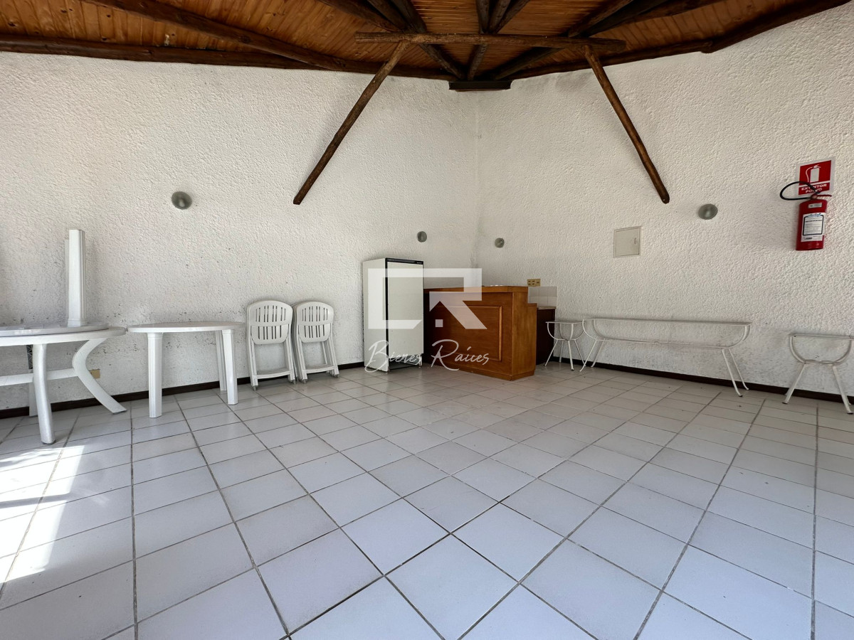 Apartamento ID.849 - Apartamento de dos dormitorios en venta en Punta del Este.-