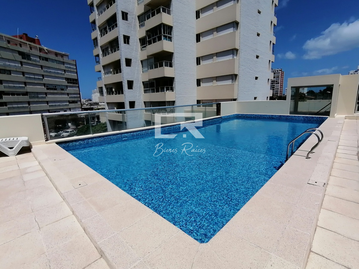 Apartamento ID.614 - Apto en venta de 2 dormitorios, 2 baños, Punta del este. 