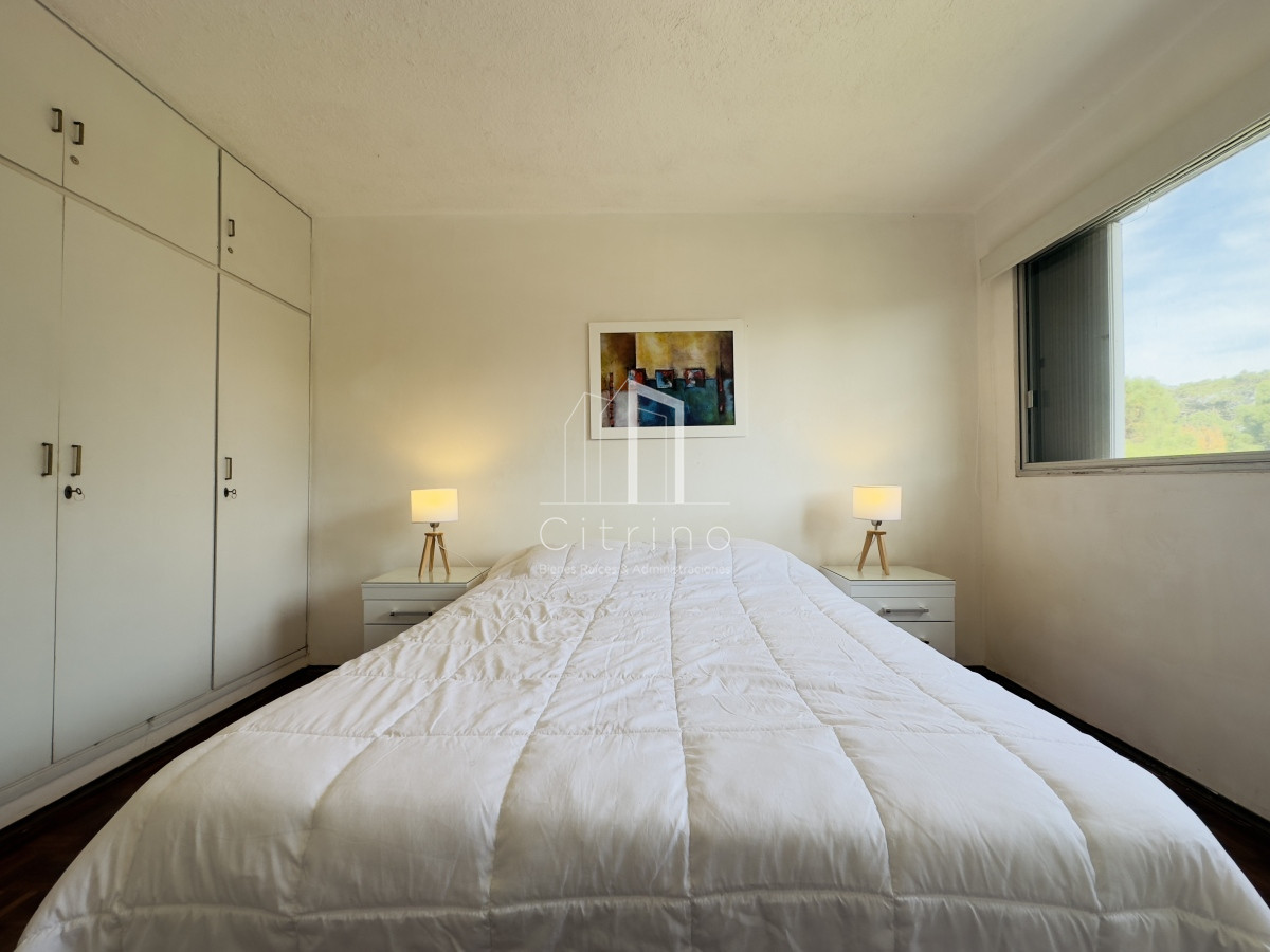 Apartamento ID.1451 - Alquiler de Apartamento, 2 dormitorios, Punta del este.