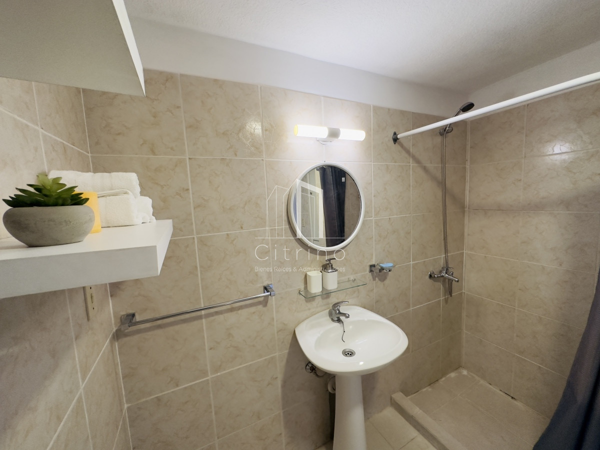 Apartamento ID.1451 - Alquiler de Apartamento, 2 dormitorios, Punta del este.