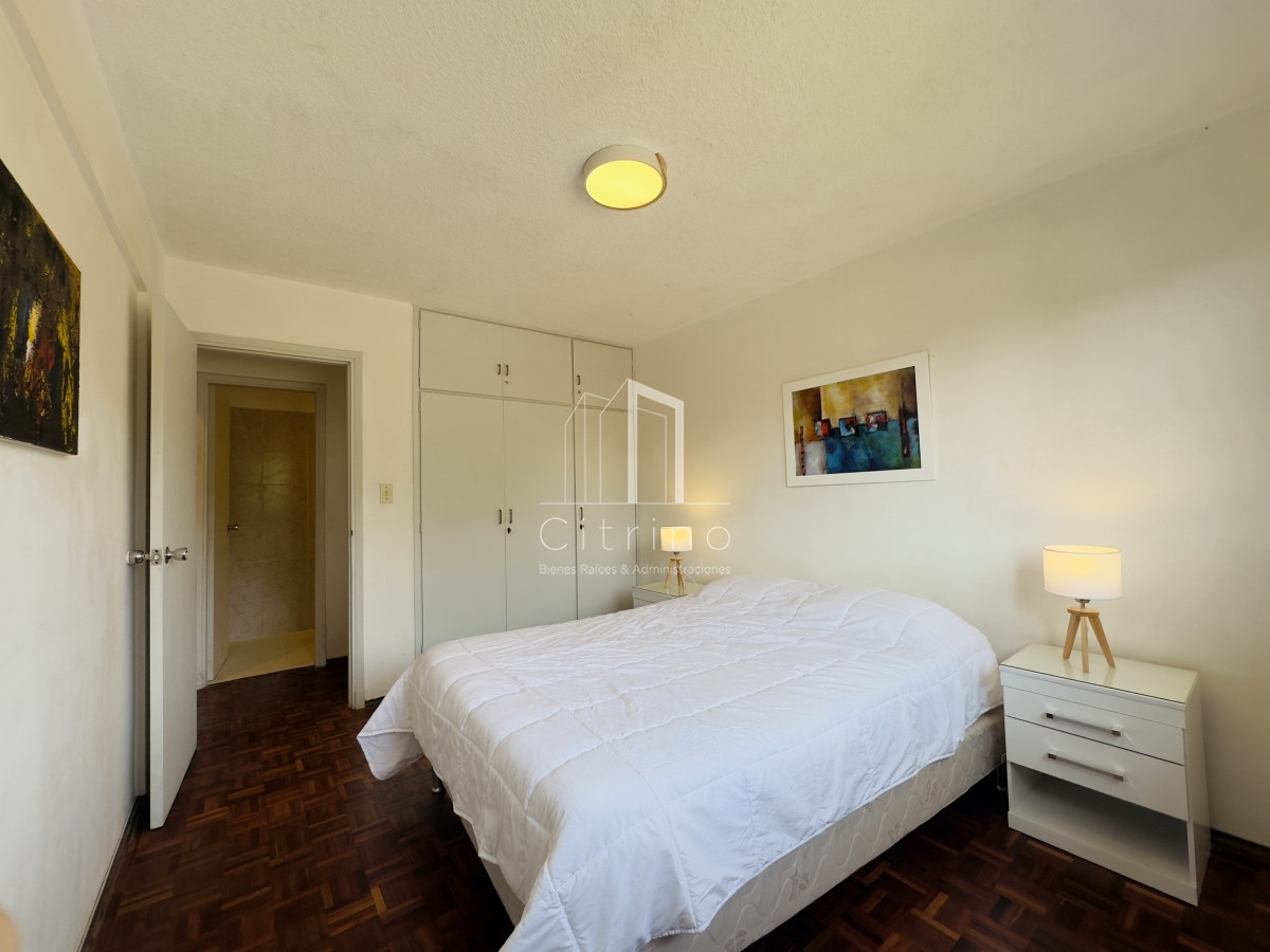Apartamento ID.1451 - Alquiler de Apartamento, 2 dormitorios, Punta del este.