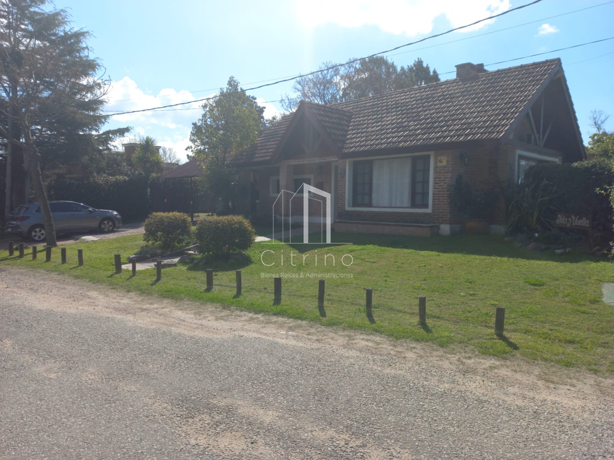 Casa ID.1956 - Casa en venta de 3 dormitorios en Punta del Este