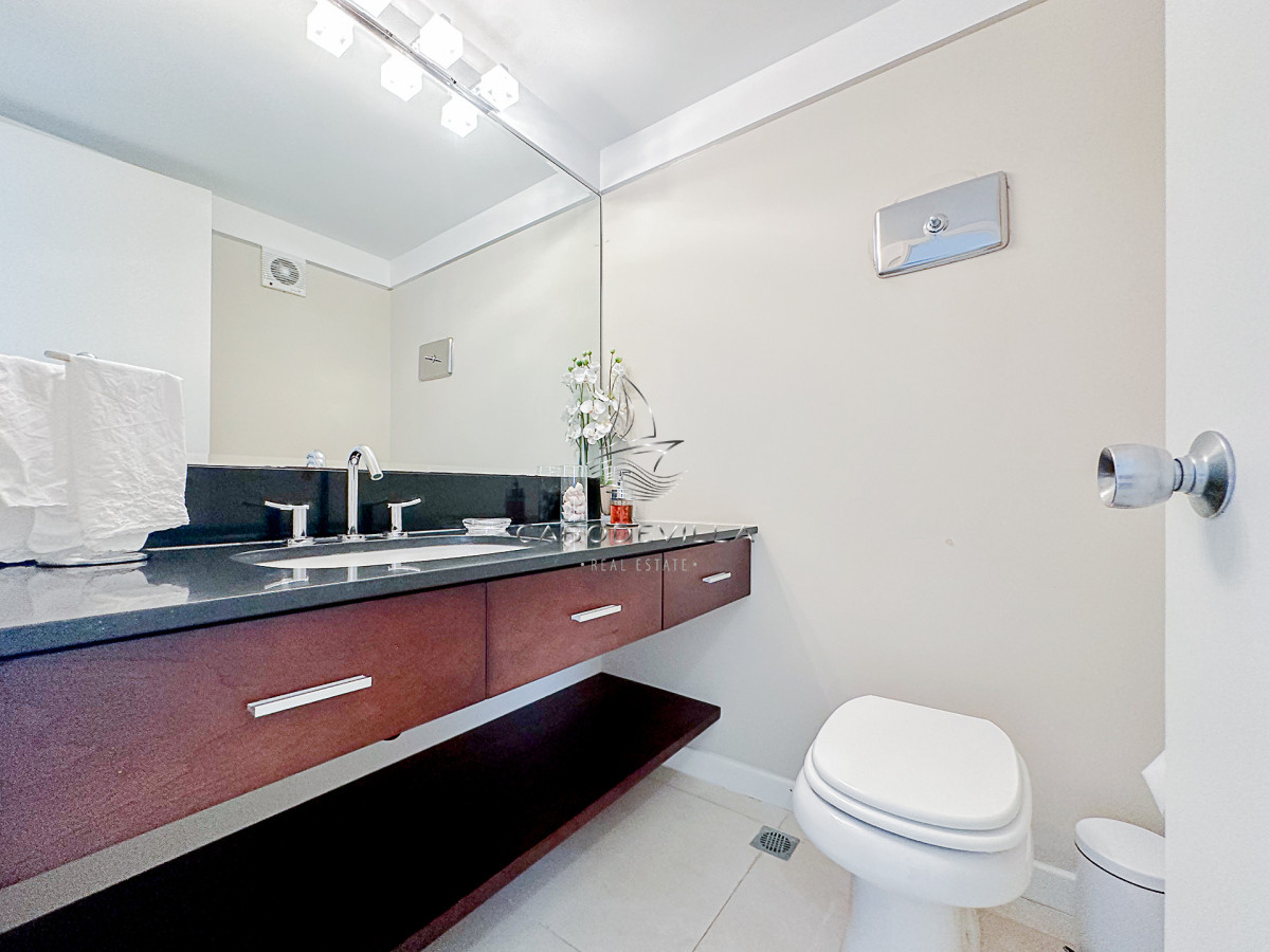 Apartamento ID.686 - EXCEPCIONAL APARTAMENTO EN ALQUILER FRENTE A PLAYA BRAVA