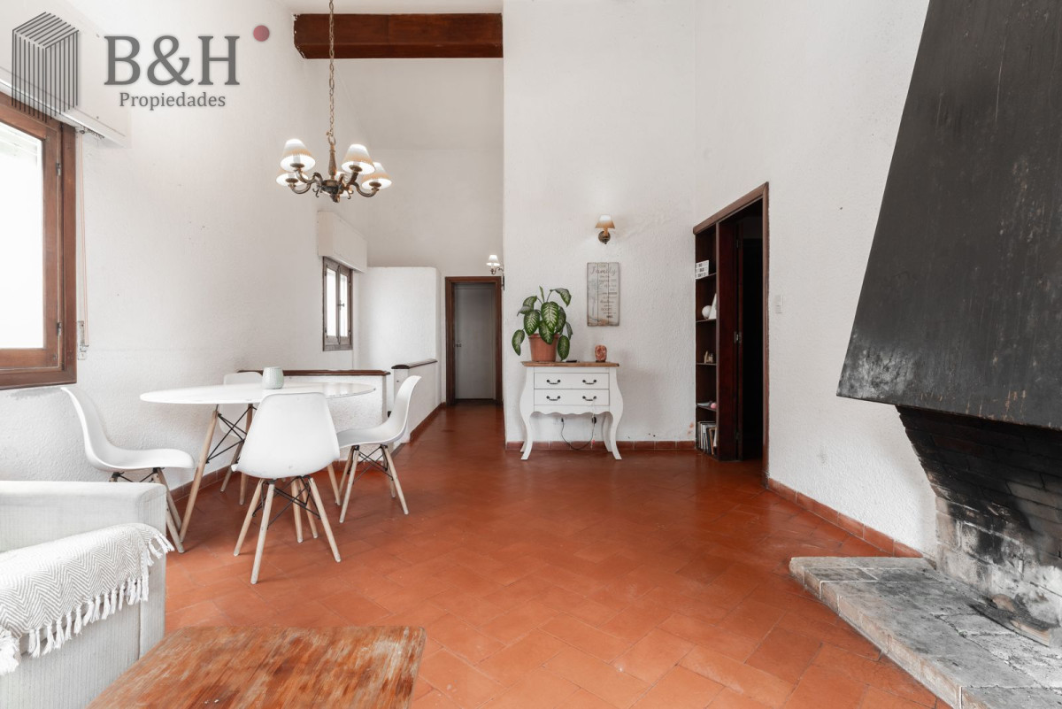 Apartamento ID.6376 - Apartamento en venta de 3 dormitorios y dependencia de servicio en Punta del Este
