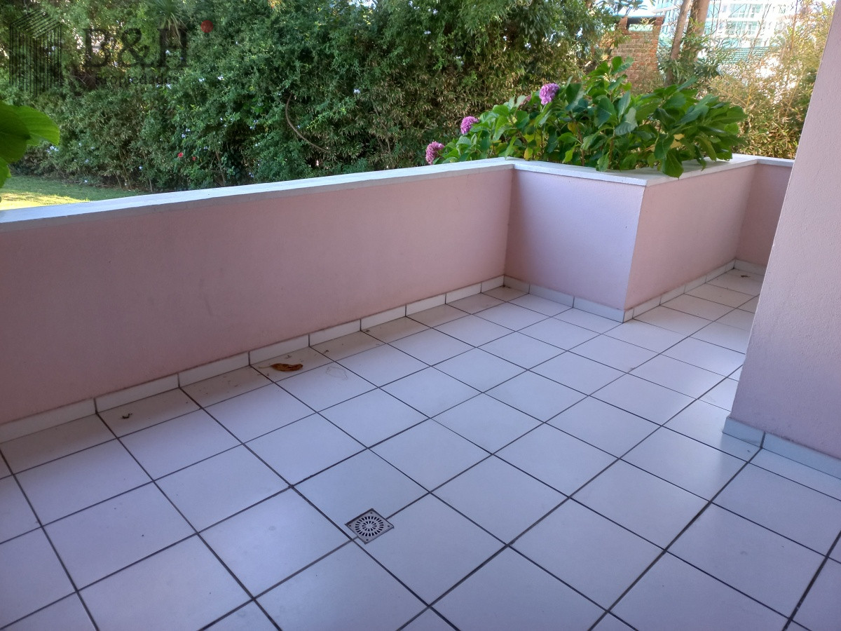 Apartamento ID.2760 -  Apartamento EN VENTA de 3 dormitorios en Punta del Este