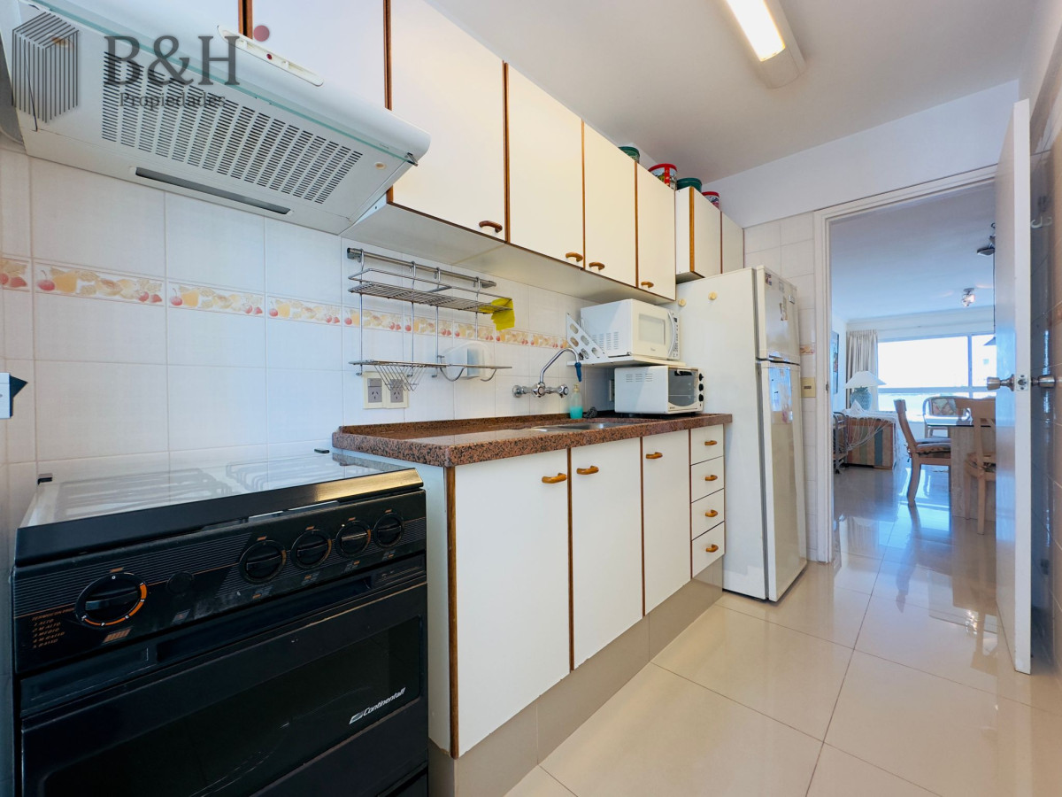 Apartamento ID.2939 - Apartamento en VENTA, 3 dormitorios, 2 baños, reciclado.