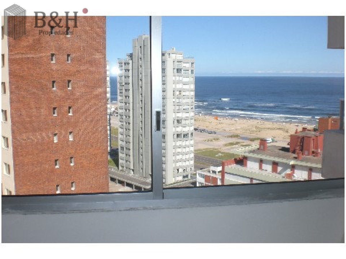 Apartamento ID.2940 - Apartamento de 3 dormitorios en venta en Punta del Este