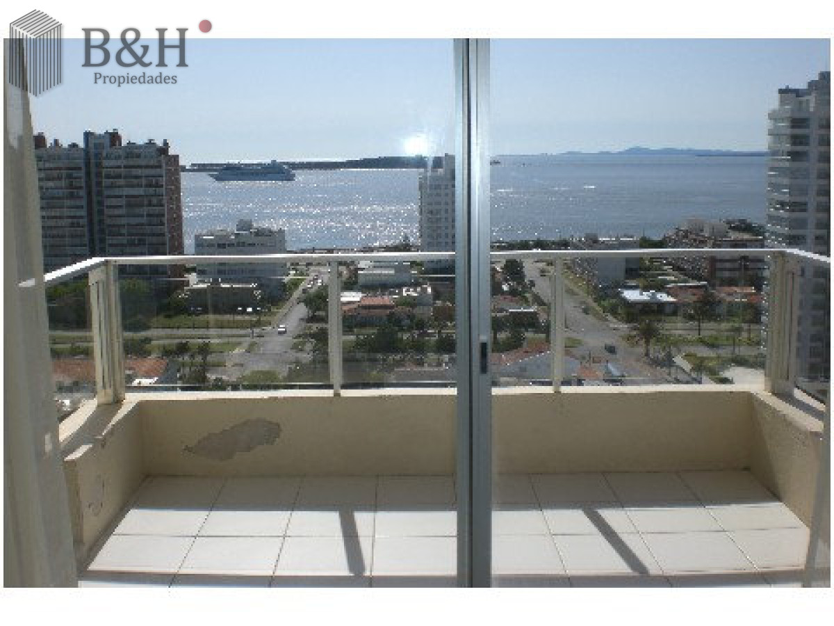 Apartamento ID.2940 - Apartamento de 3 dormitorios en venta en Punta del Este